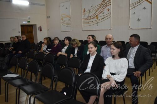 На площадке Аксубаевской школы состоялось чествование победителей олимпиад
