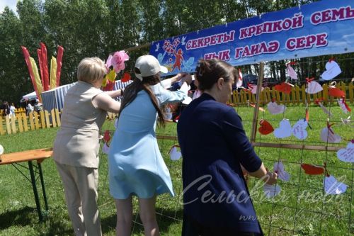 Аксубай Сабан туенда үзәк китапханәнең иҗат зоналары кунакларны җәлеп итү урыны булды