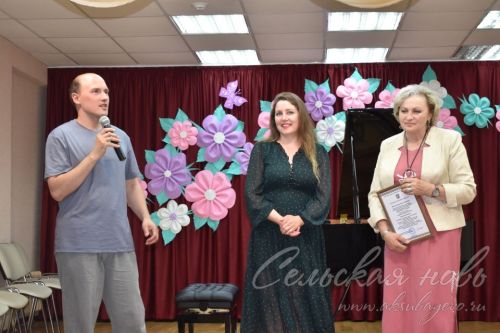 В Аксубаевской школе искусств открылась художественная выставка