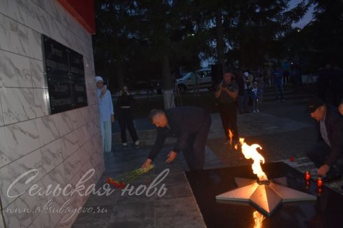 В Аксубаеве в память о героях Великой Отечественной зажгли свечи