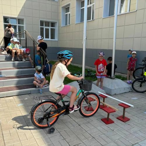 В пришкольном лагере демонстрировали знание устройства велосипеда и оказывали первую помощь
