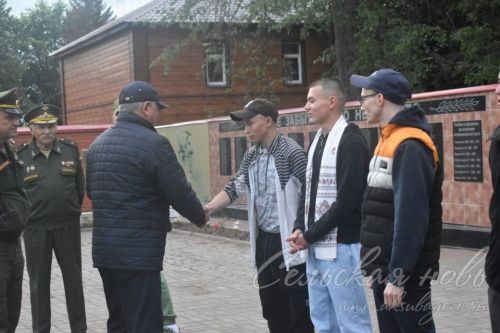 Аксубаевские призывники отправились на службу с добрыми напутствиями от участника СВО