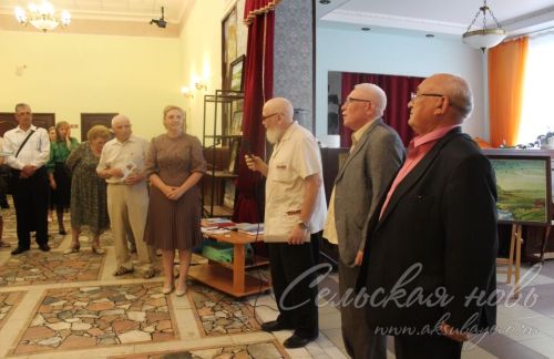 Рәссам Виктор Артемьевның картиналары күргәзмәгә килүчеләрнең йөрәкләрен яулады