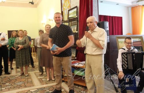Рәссам Виктор Артемьевның картиналары күргәзмәгә килүчеләрнең йөрәкләрен яулады