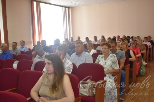 Контракт буенча хезмәт мәсьәләләре турында фикер алыштылар