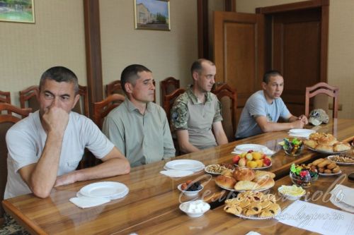 Айдар Метшин махсус хәрби операциядә катнашучылар һәм Аксубай волонтерлары белән очрашты