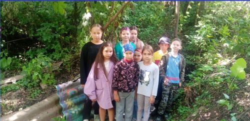 В поход по окрестностям села – с работниками клуба