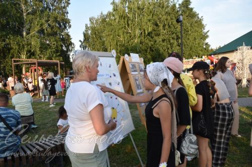 В Аксубаеве чествовали семьи долгожителей, с малышами, успешные в культуре и спорте