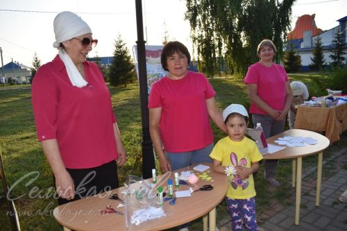 В Аксубаеве чествовали семьи долгожителей, с малышами, успешные в культуре и спорте