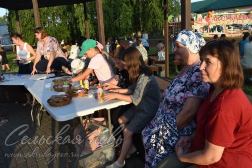 В Аксубаеве чествовали семьи долгожителей, с малышами, успешные в культуре и спорте