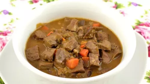 Гуляш из свиного сердца: бюджетный рецепт вкусно горячего блюда