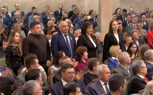 Раис РТ: «Поддержка семей – приоритет в нашей работе»