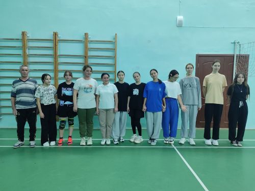 В сельской школе на каникулах прошли соревнования на приз Деда Мороза