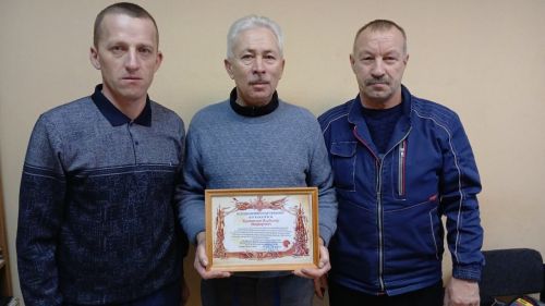 Аксубаевского волонтера наградили Благодарственным письмом войсковой части