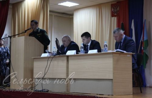 Главы поселений держат отчет