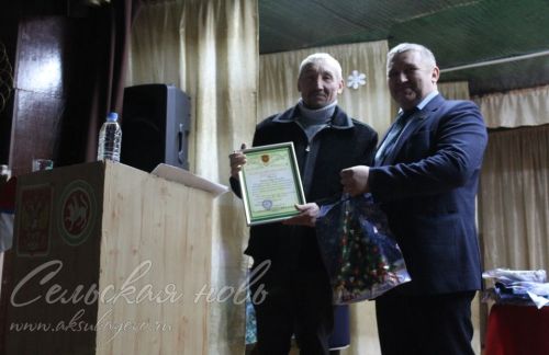 Беловскому поселению нужны почтальон, электромонтер и дорога