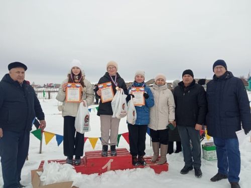 Год Защитника Отечества в Староильдеряковской школе открыли лыжным забегом в честь героя-односельчанина