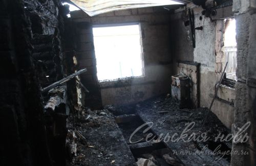 В Аксубаевском районе сгорели магазин и жилой дом