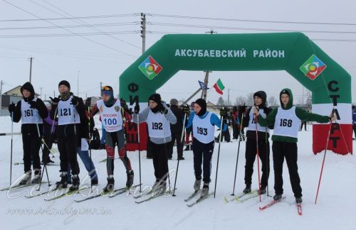 Аксубаевские школьники состязались на районной лыжне