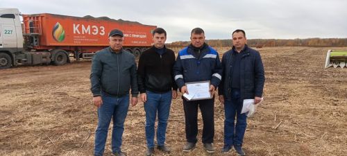 Аксубаевские комбайнеры получили награды на уборке подсолнечника