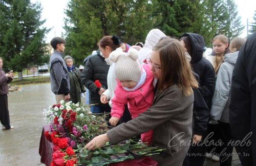 В Аксубаеве открыли мемориальную доску в память о Михаиле Барышеве