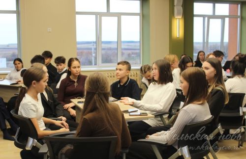 В Аксубаеве состоялся чемпионат по публичным выступлениям для школьников
