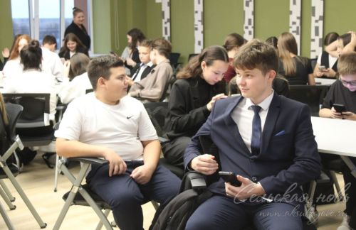 В Аксубаеве состоялся чемпионат по публичным выступлениям для школьников