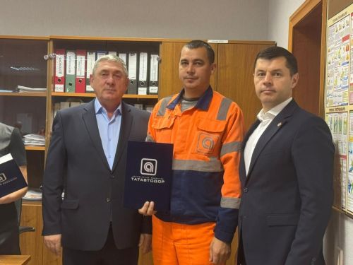 Аксубаевские дорожники получили награды накануне профессионального праздника