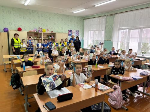 «Осенние каникулы в Аксубаеве»: Отряд ЮИД призывает «засветиться»