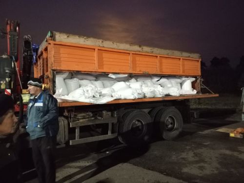 Аксубайлылар казанлыларны янә авыл хуҗалыгы продукциясе һәм концерт белән сөендерделәр