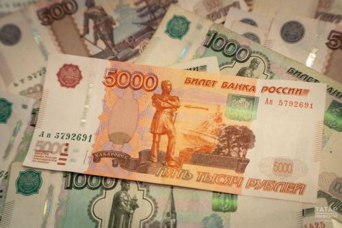 В Татарстане ряду работников выплатят повышенную зарплату за ноябрь