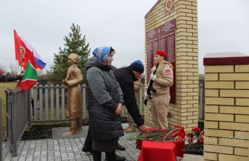 Отдал свою жизнь за мирное небо над Родиной