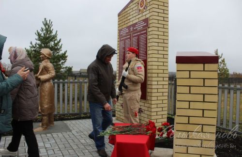 Отдал свою жизнь за мирное небо над Родиной