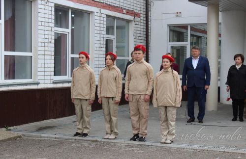 В Аксубаеве открыли мемориальную доску в память о Ниязе Хасанове