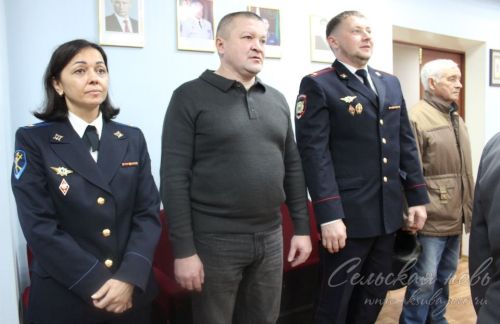 Аксубай хокук саклаучыларын һөнәри бәйрәм белән котладылар