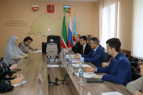 Аксубай районында Татарстан Республикасында бала хокуклары буенча вәкаләтле вәкил Светлана Захарова булды