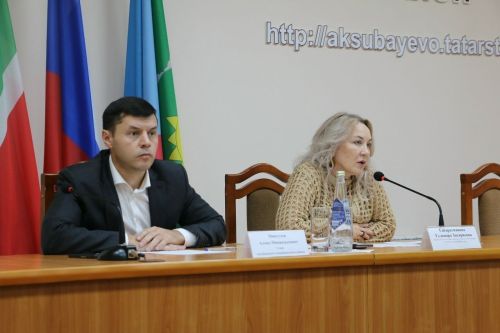 Аксубай районында архив эше буенча Татарстан Республикасы Дәүләт комитеты рәисе Гөлнара Габдрахманова булды