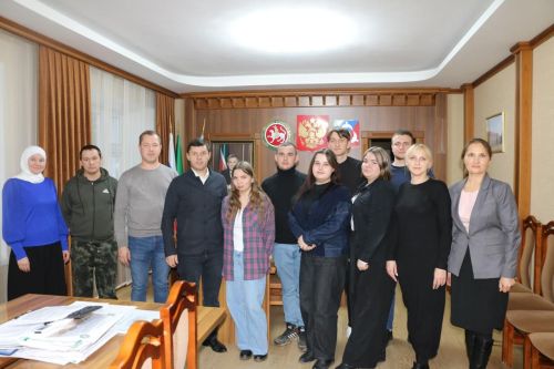 Глава Аксубаевского района встретился с молодыми работниками АПК