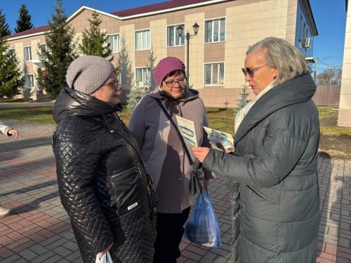 В Аксубаеве на центральной площади прошла акция «Стань заметнее»