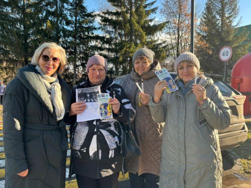 В Аксубаеве на центральной площади прошла акция «Стань заметнее»