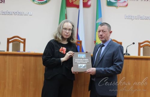 Аксубай районы һәм сәүдә-сәнәгать палатасы белән хезмәттәшлек турында килешү имзаланды