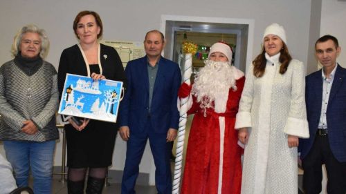 Подопечные Федоровского Дома интерната в Аксубаевском районе получили новогодние подарки от депутата Фоата Валиева