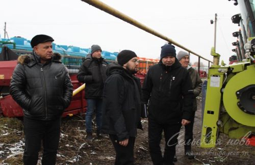В Аксубаевском районе проверили постановку сельхозтехники на зимнее хранение