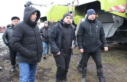 В Аксубаевском районе проверили постановку сельхозтехники на зимнее хранение