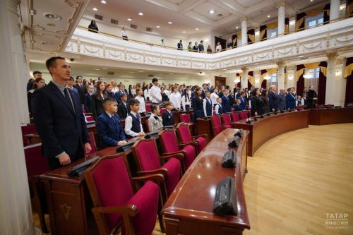 В Казанском Кремле наградили победителей республиканского антикоррупционного конкурса