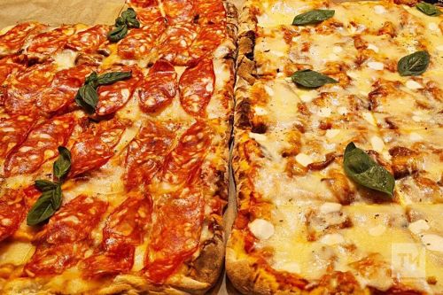 Домашняя пицца на бездрожжевом тесте: рецепт вкусного ужина за 35 минут