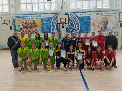 Завершилось первенство Спортивной школы по баскетболу среди девушек