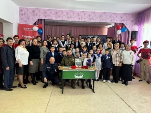 Аксубай районы мәктәбендә Россия Армиясе офицеры хөрмәтенә Герой партасын ачтылар