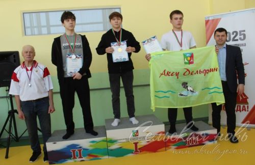 В Аксубаеве прошли соревнования по плаванию среди семи районов Татарстана