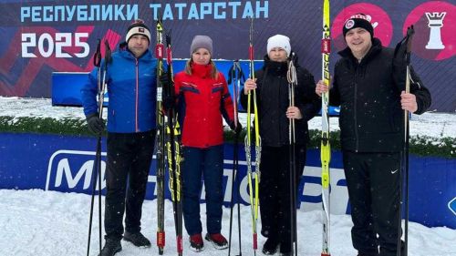 Аксубаевские муниципалы вошли в десятку лучших лыжных команд республики